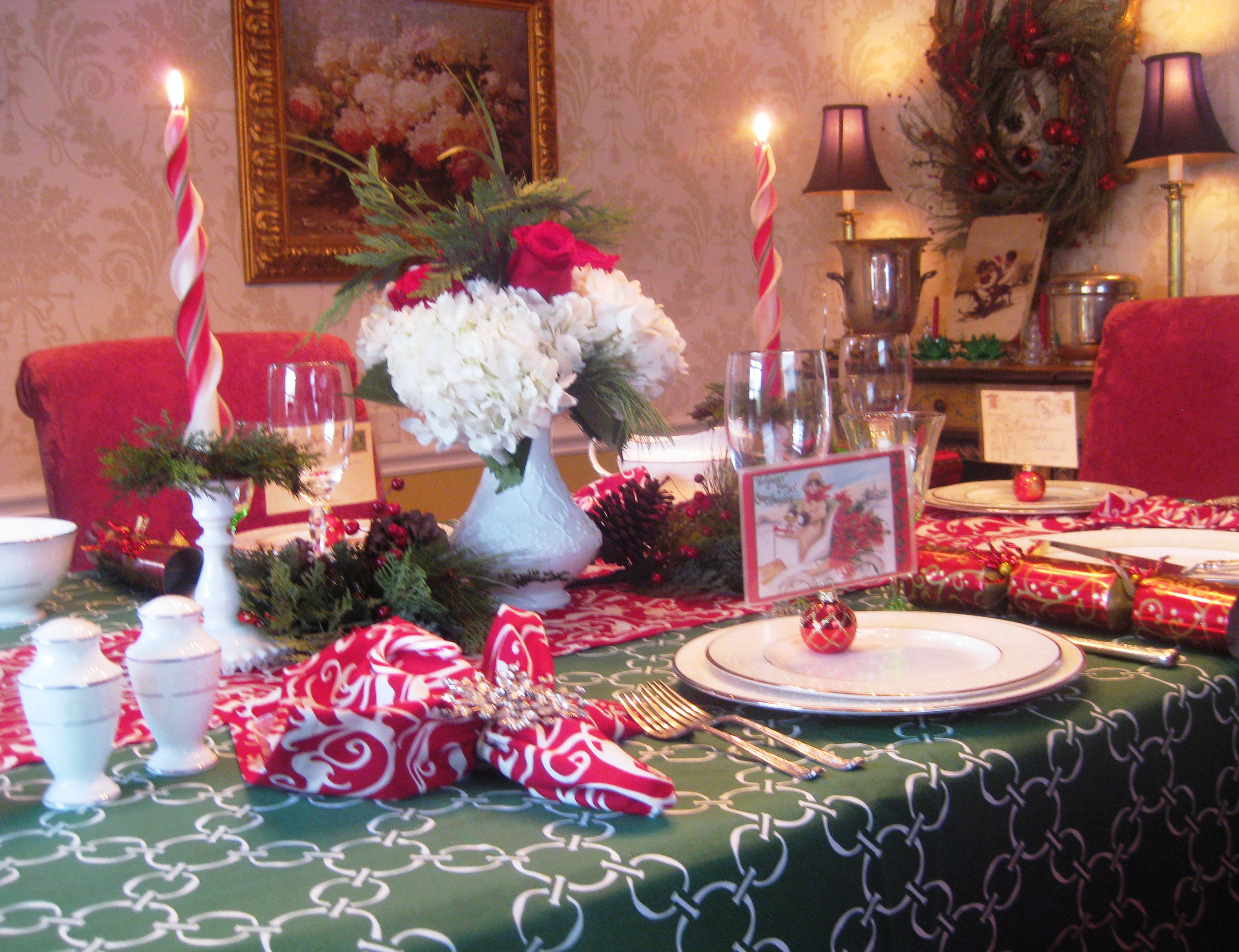 » A Twist on the Traditional Red Door Table Decor